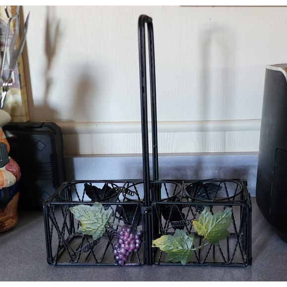 TUSCANY COLLECTION DECORATIVE METAL WINE HOLDER/ BASKET--HOLDS 3 BOTTLES - Picture 1 of 6